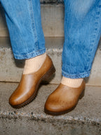 French Recycled Hemp Gardening Clogs in Sepia