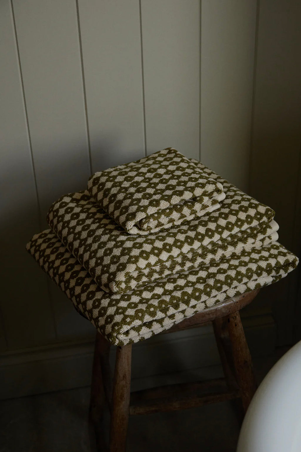Organic Cotton Hanna Towels & Bath Mat