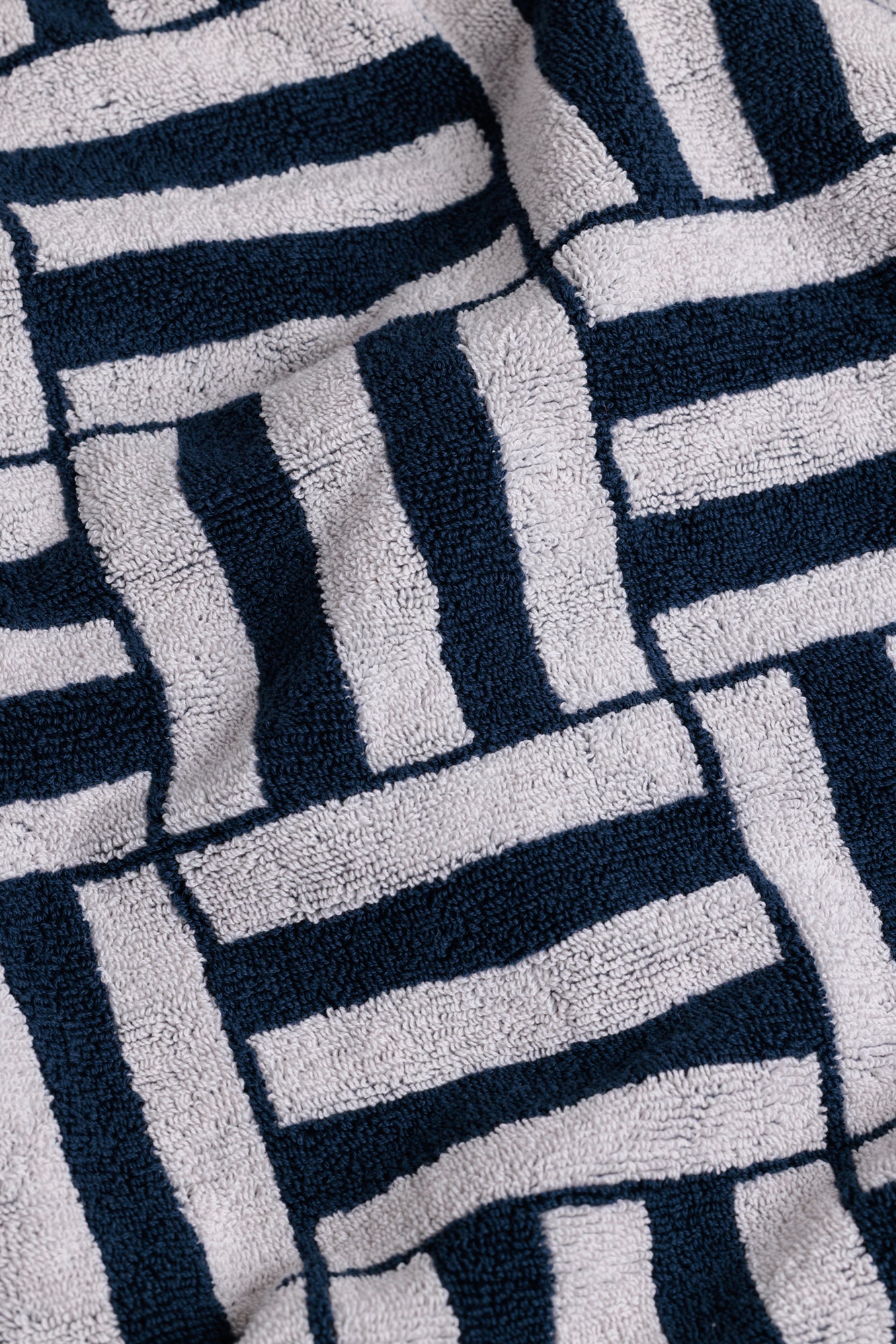 Organic Cotton Weave Towel | Obsidian & Stone