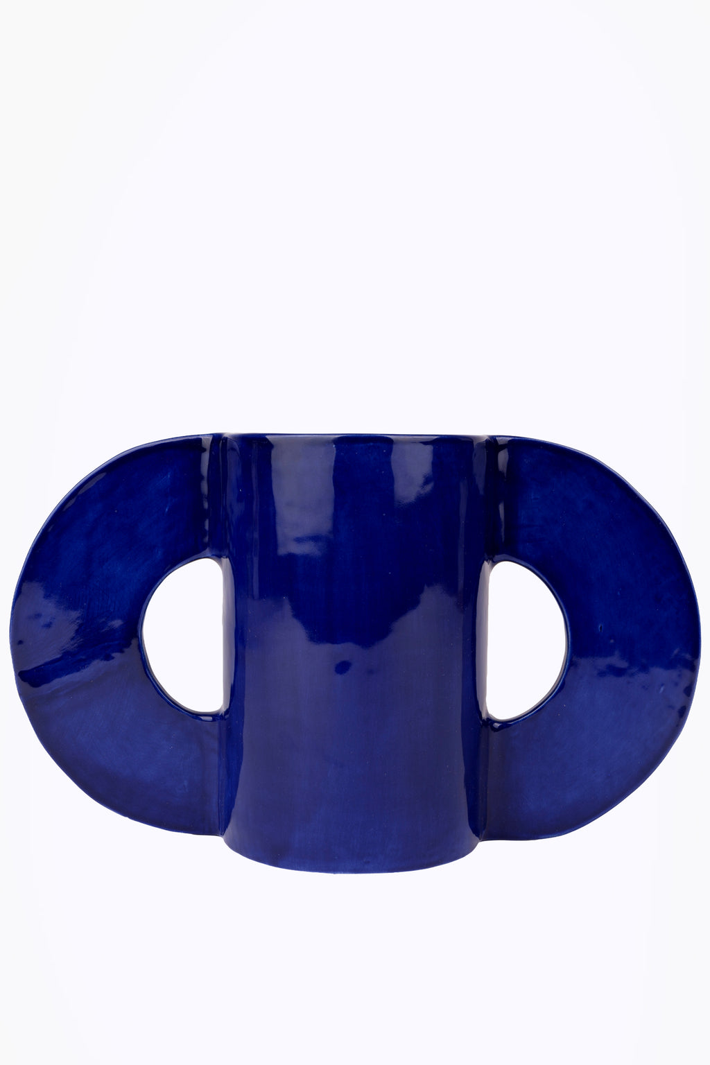 Dama Vessel
