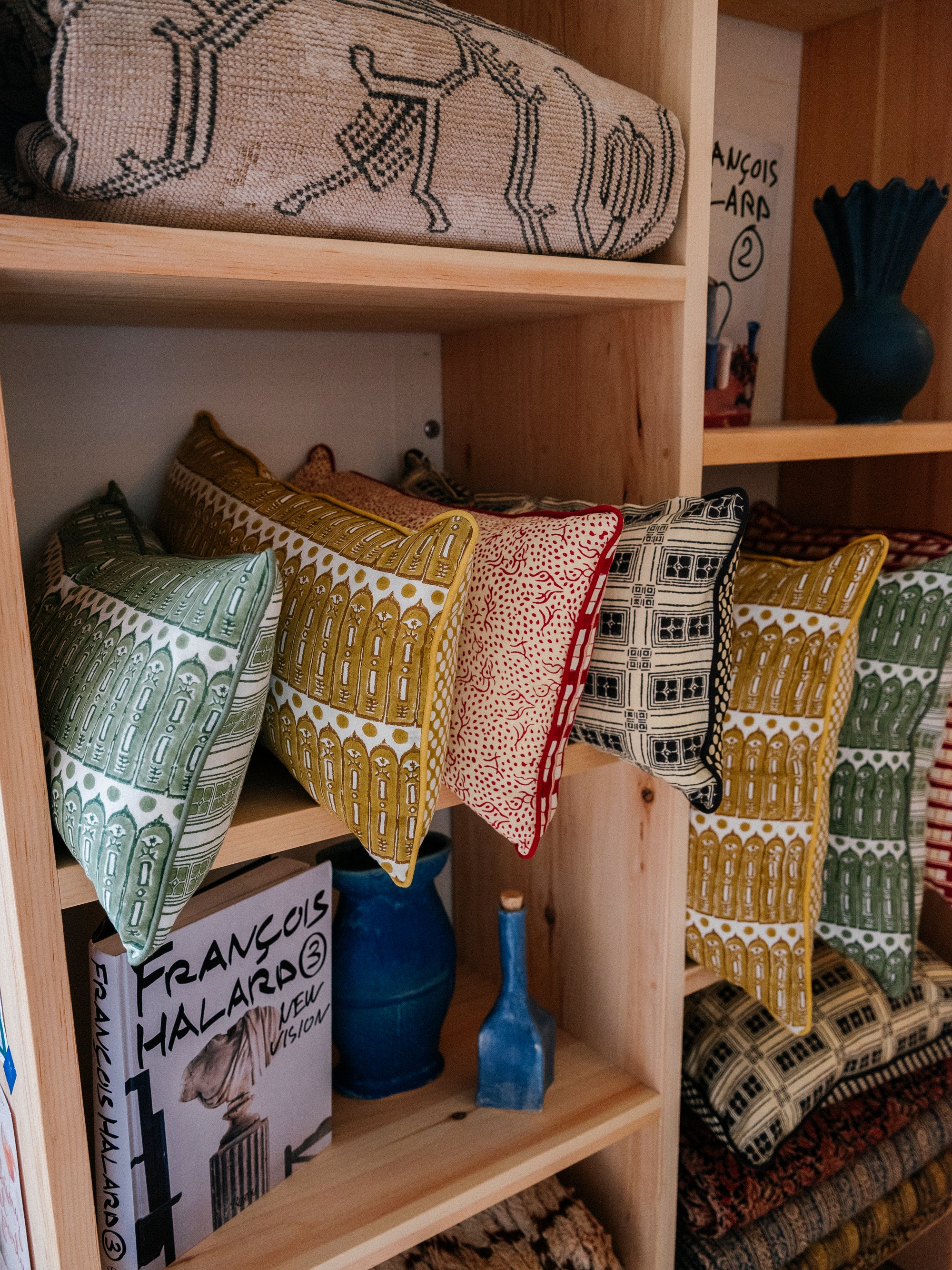 Passero Lumbar Pillow