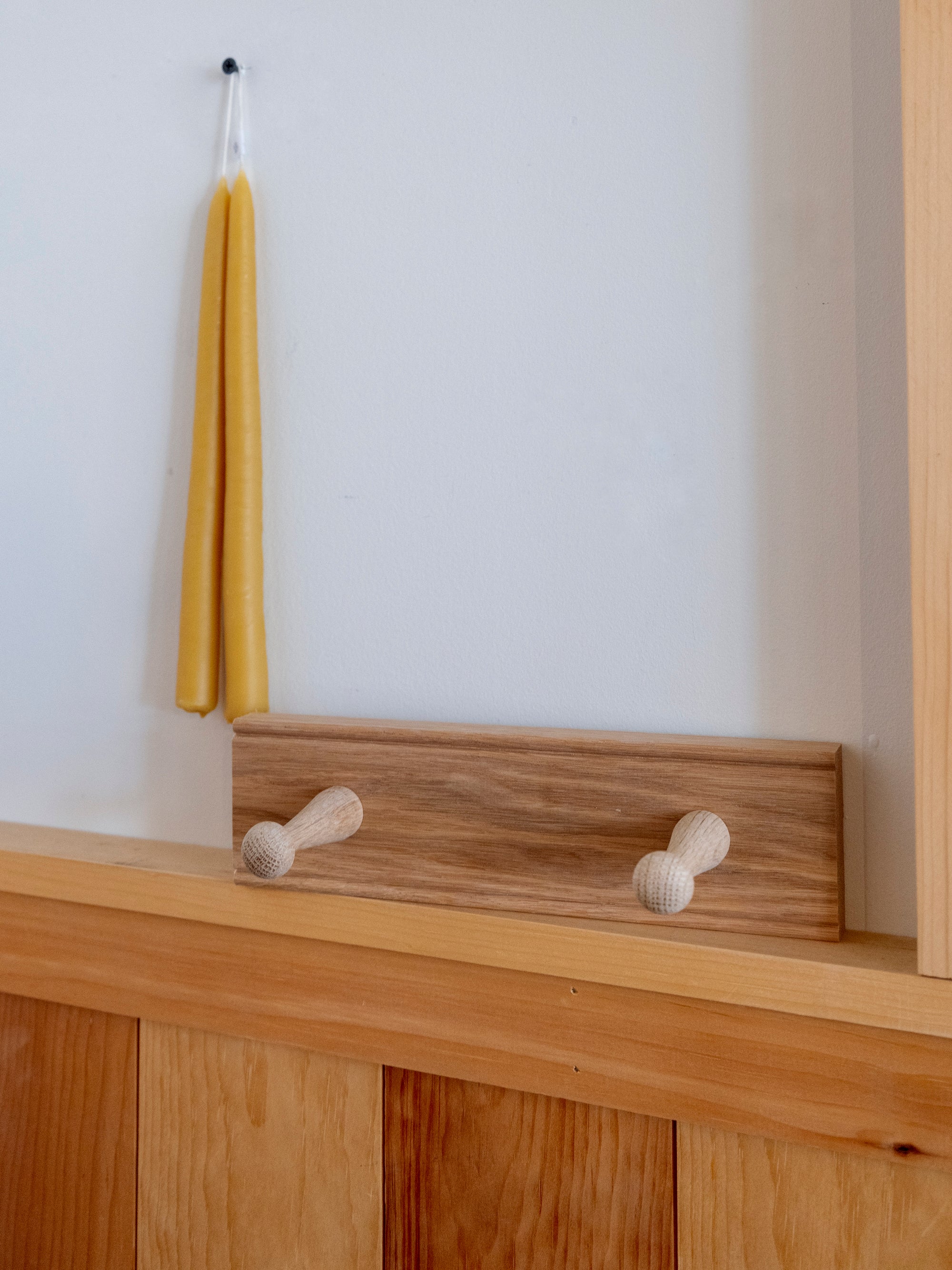 2 Peg Shaker Utility Rail