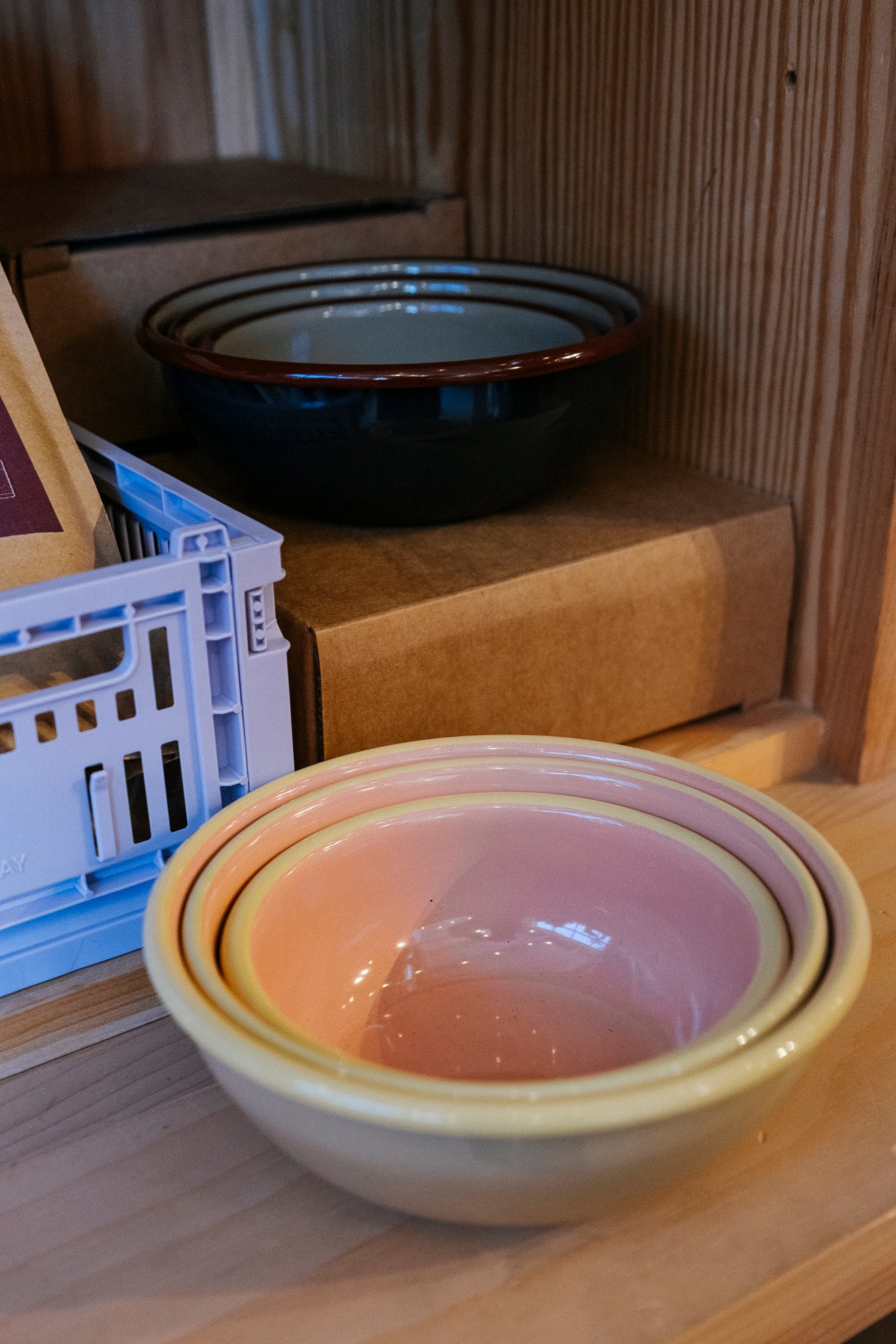 Enamel Bowl Set