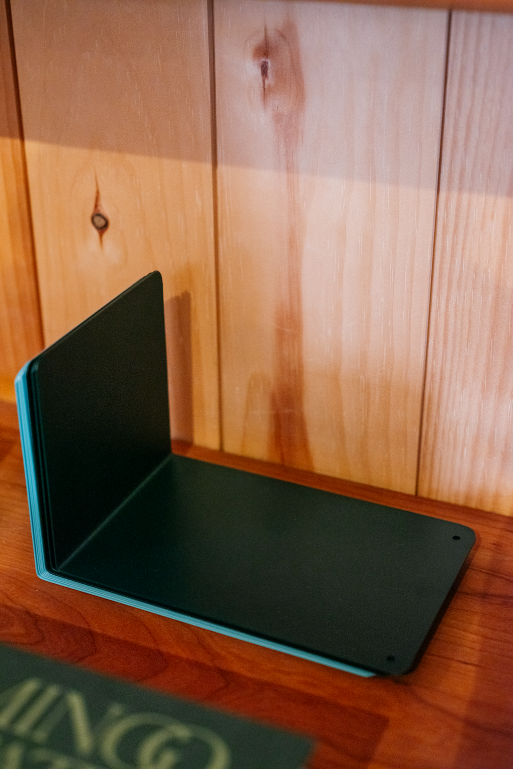 Single Bookend