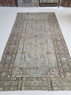 Antique Mahal Low Pile Rug
