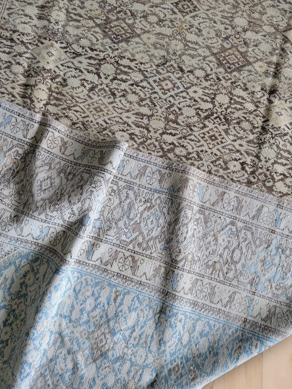 Antique Mahal Low Pile Rug