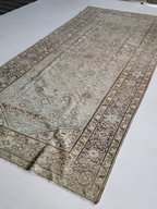 Antique Mahal Low Pile Rug