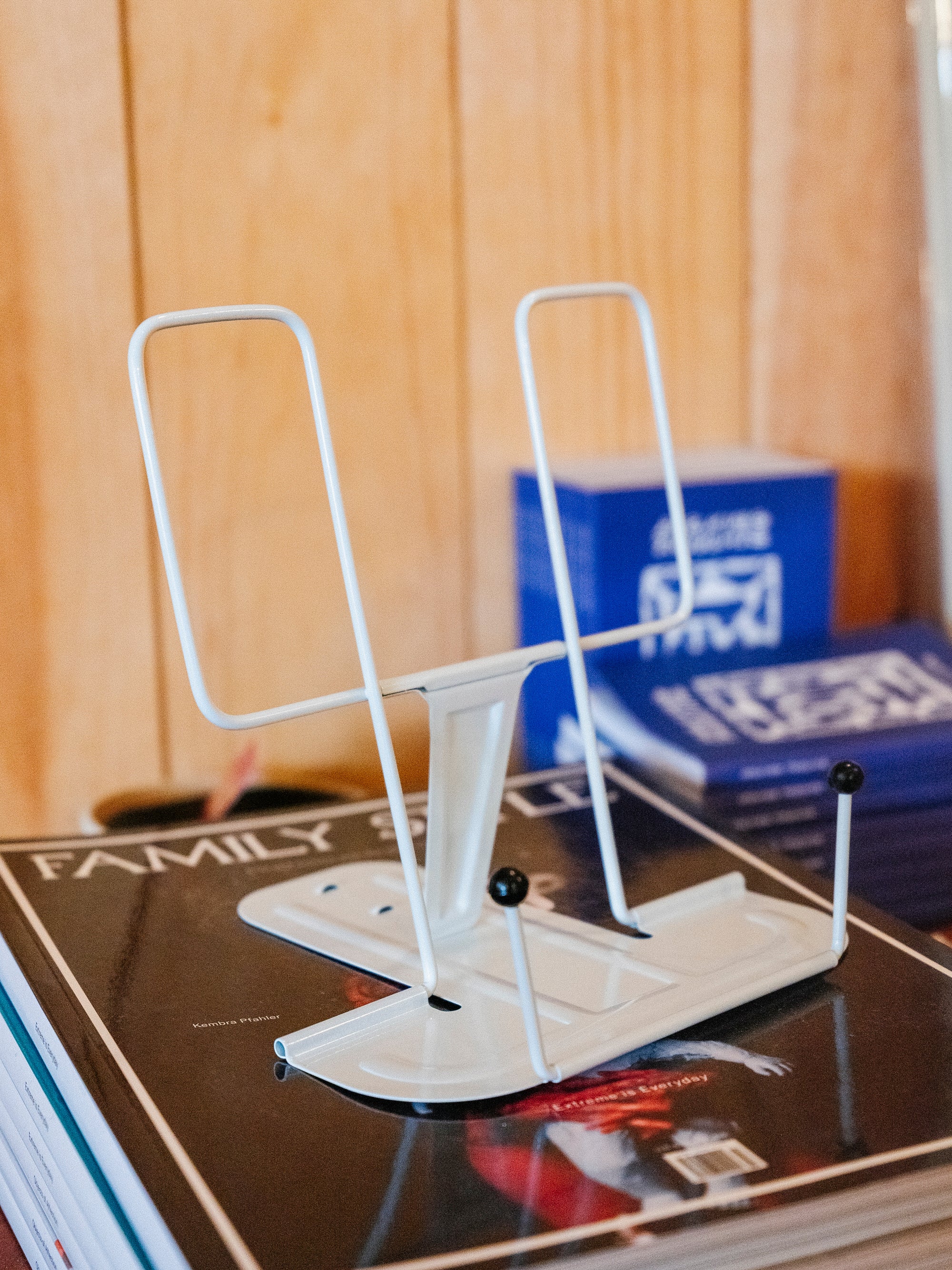 Metal Book Rest | 3 Colors