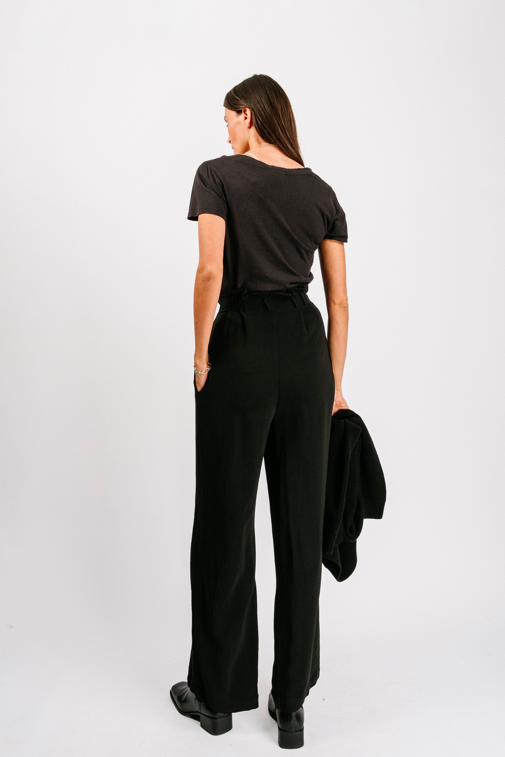 Paige V-Neck Tee | Black