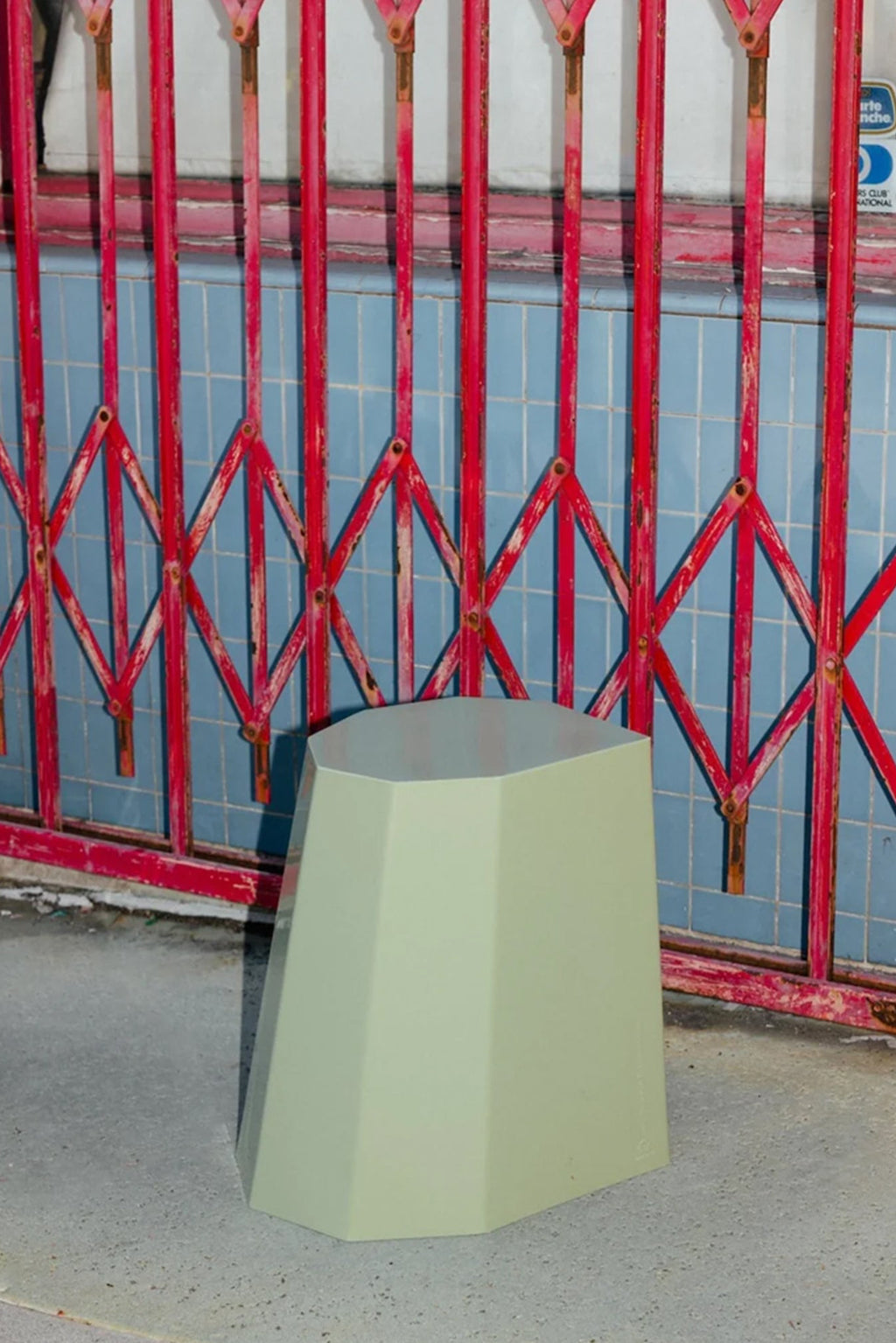 Arnold Circus Stool
