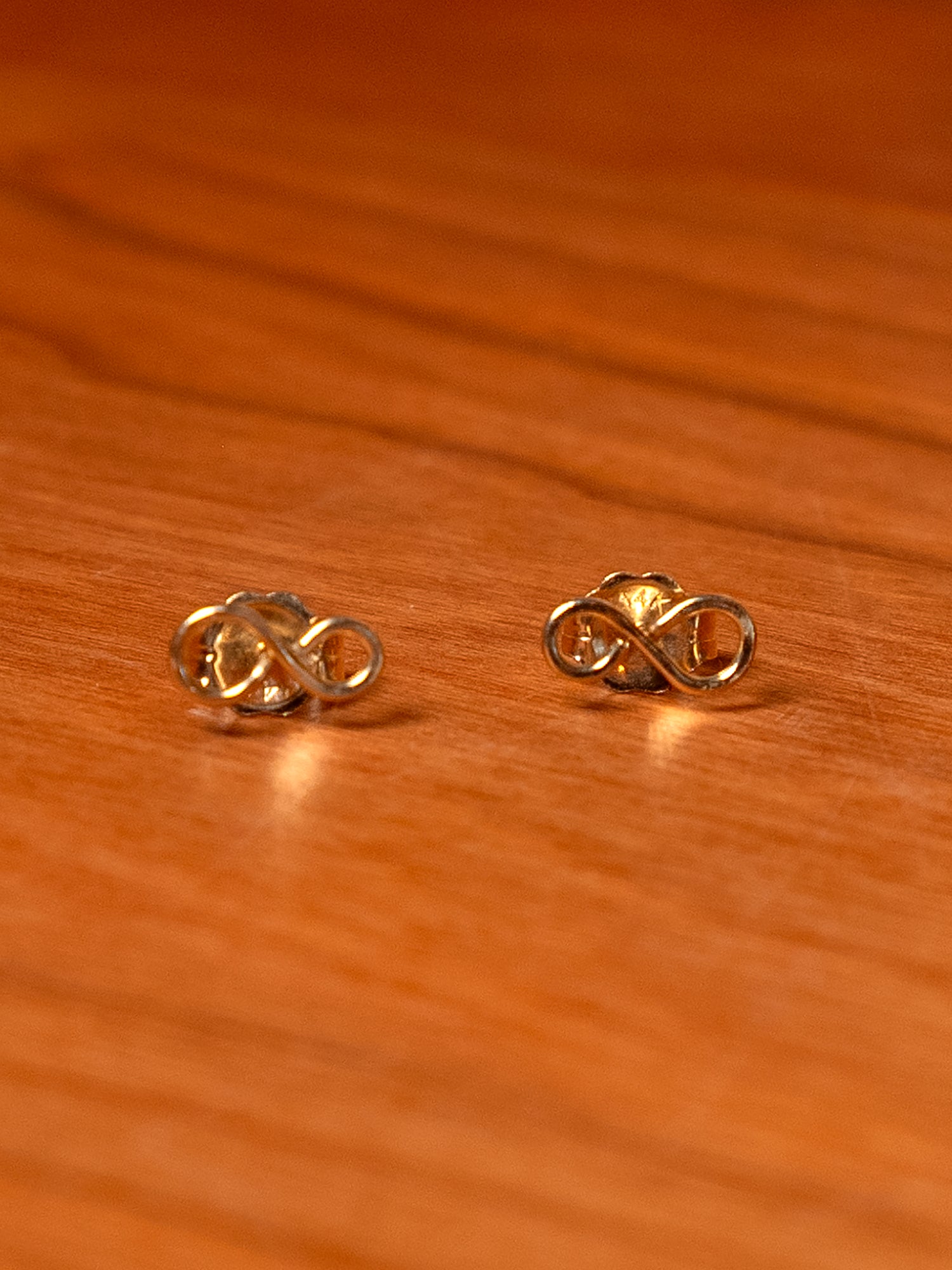 14k Infinity Studs