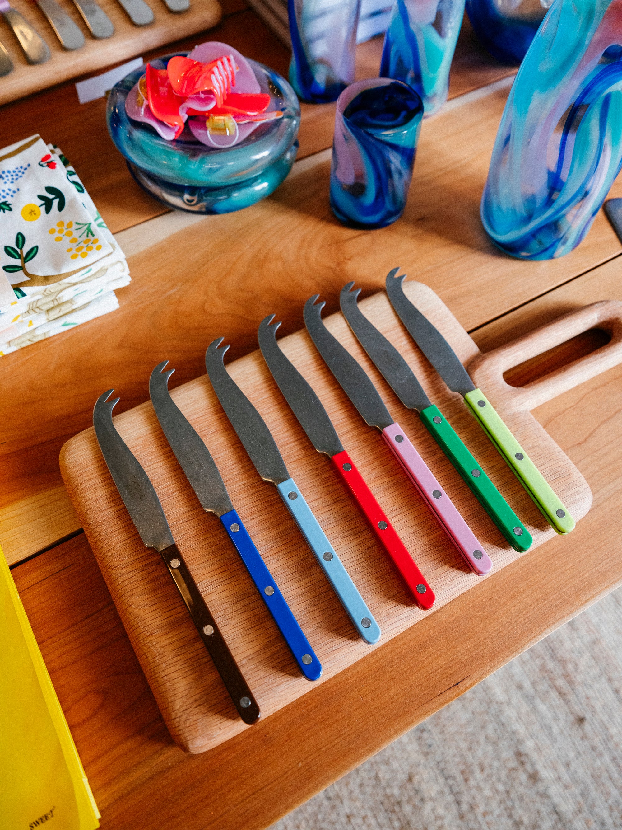 Bistrot Vintage Cheese Knife | 7 Colors