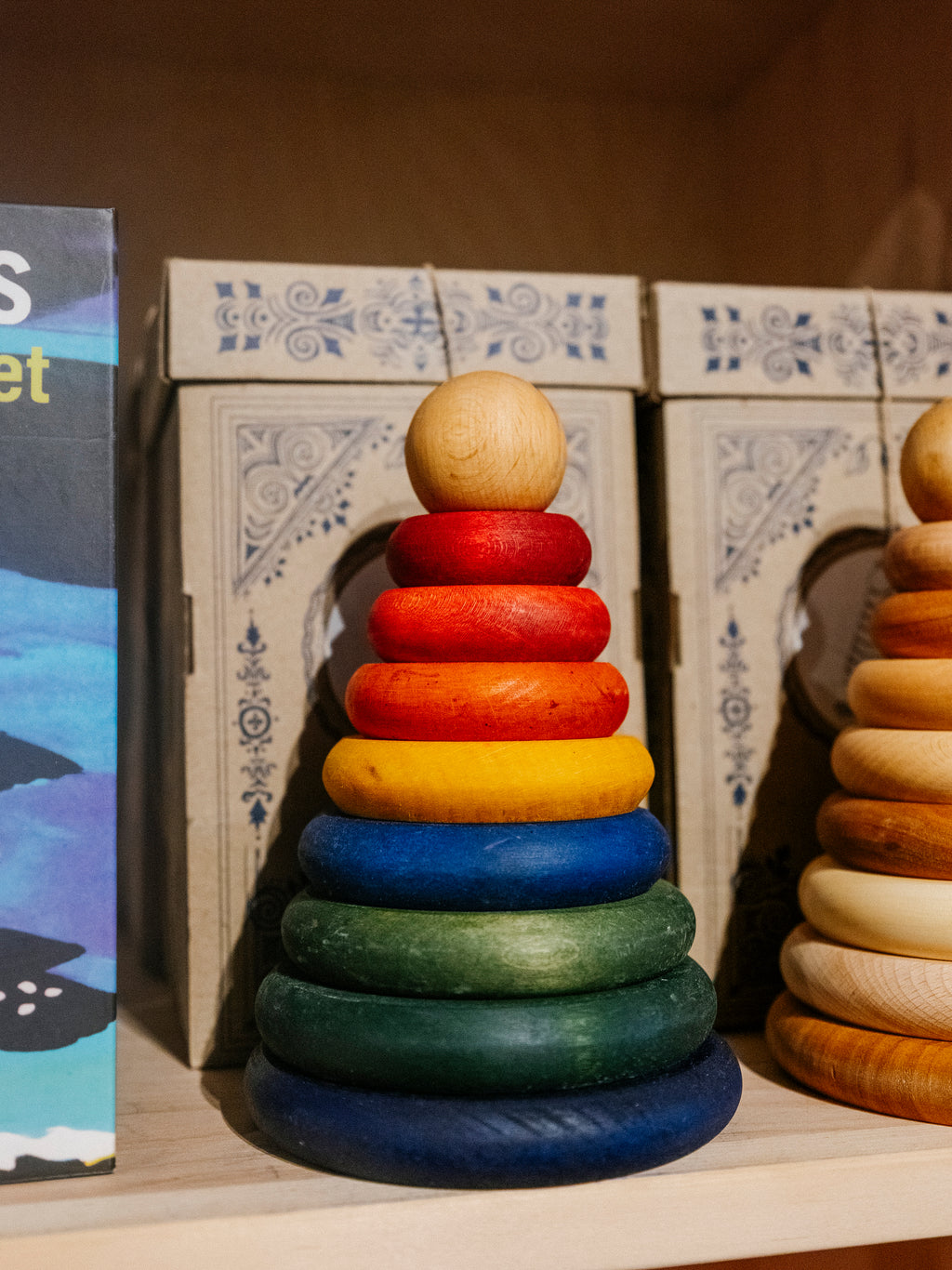 Rainbow Round Pyramid